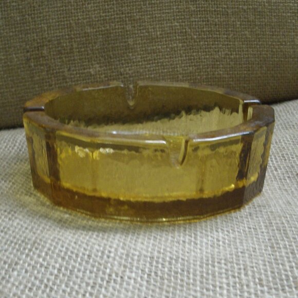 Vintage Blenko Amber Glass Pebble Textured Ashtray - Picture 4 of 14